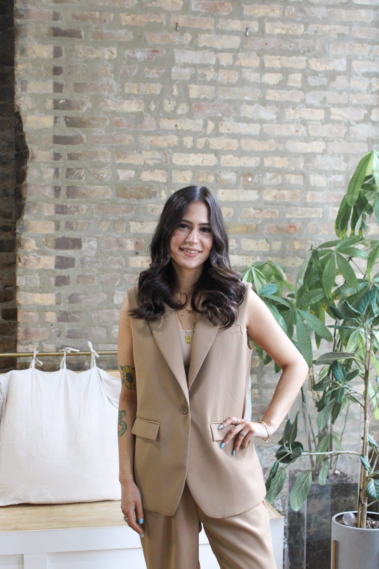 Glowout spray tan Chicago — signature bronze glow